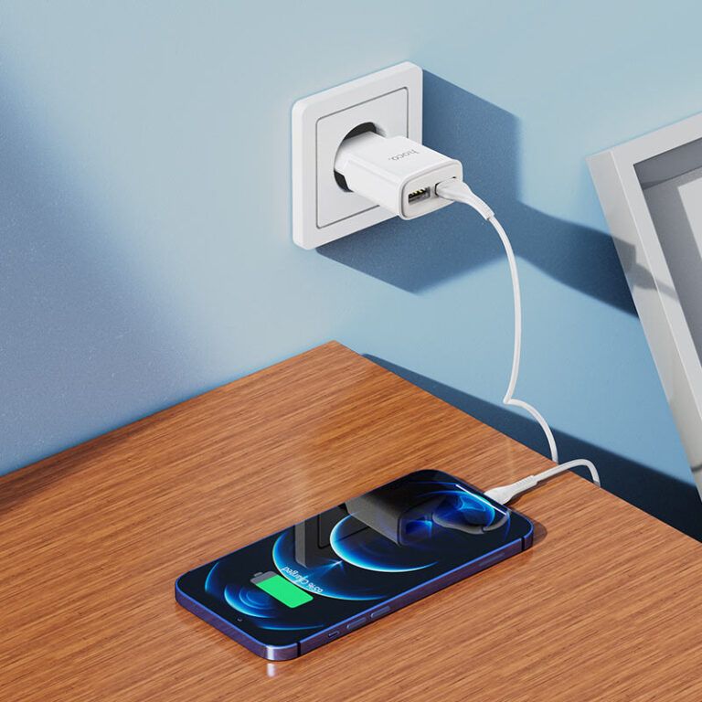 Мережевий зарядний пристрій HOCO C88A Star round dual port charger 12W White