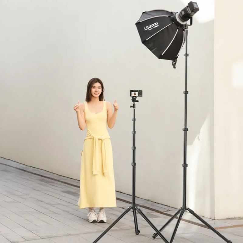 Штатив Ulanzi 2.7M Light Stand (T097 T270)
