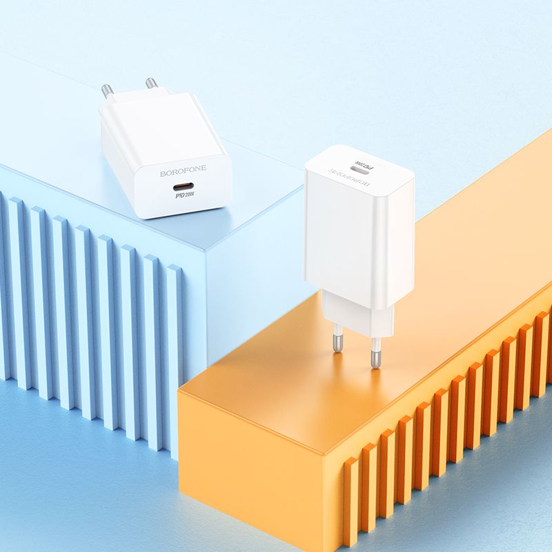 Мережевий зарядний пристрій BOROFONE BA21A Pro Long journey single port PD20W charger White