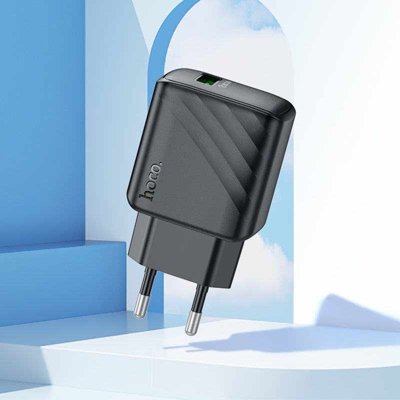 Мережевий зарядний пристрій HOCO CS21A Rich single port QC3.0 charger Black