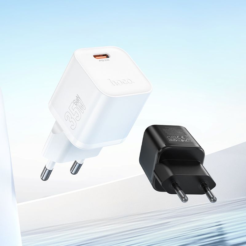 Мережевий зарядний пристрій HOCO N66 Ingenious single port PD35W charger White