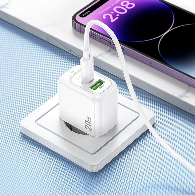 Мережевий зарядний пристрій HOCO CS54A Surplus PD20W+QC3.0 charger set(C to iP)