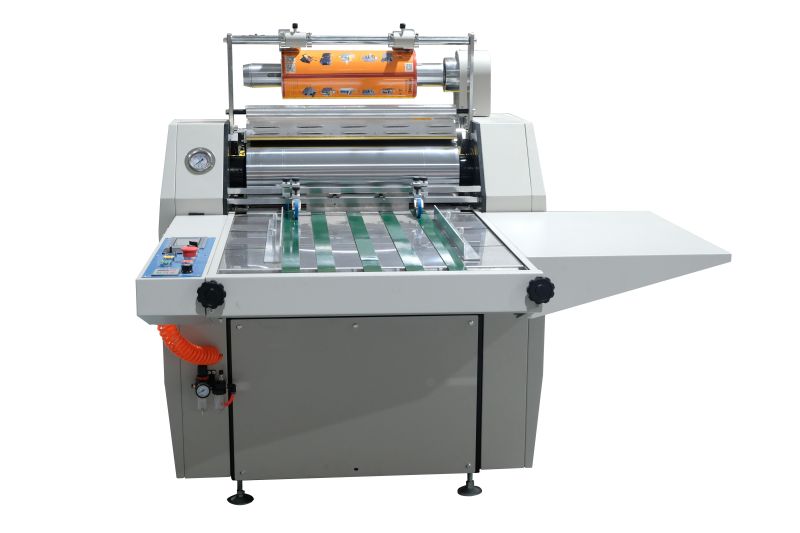 Ламінатор рулонний SWFM560C Embrossing 560мм